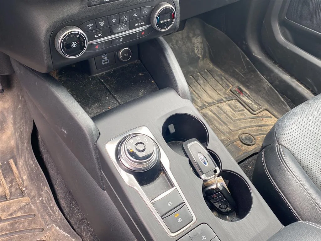 Used 2020 Blue Ford SEL image 16