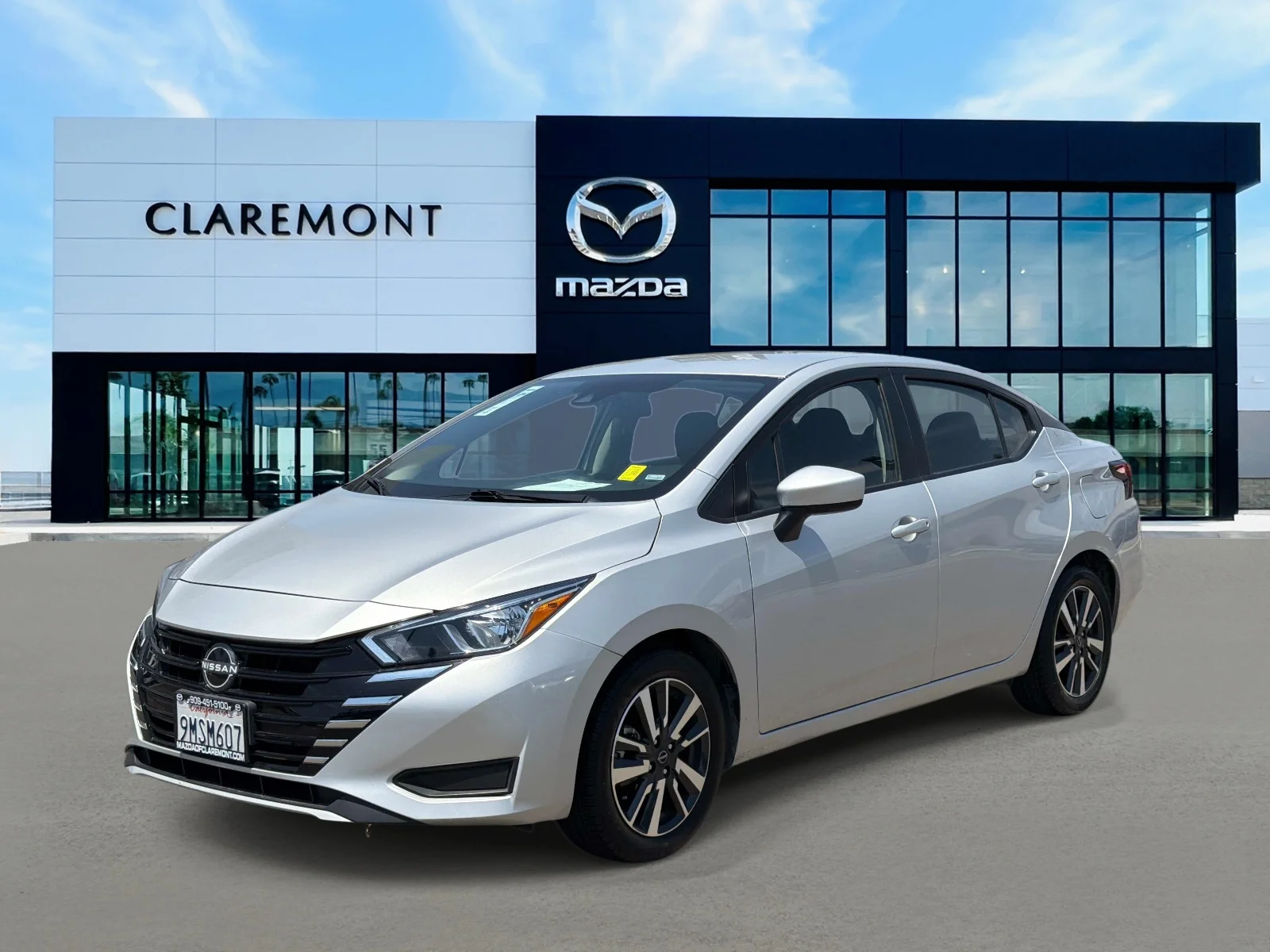 Used 2024 BRILLIANT SILVE Nissan SV CVT image 3
