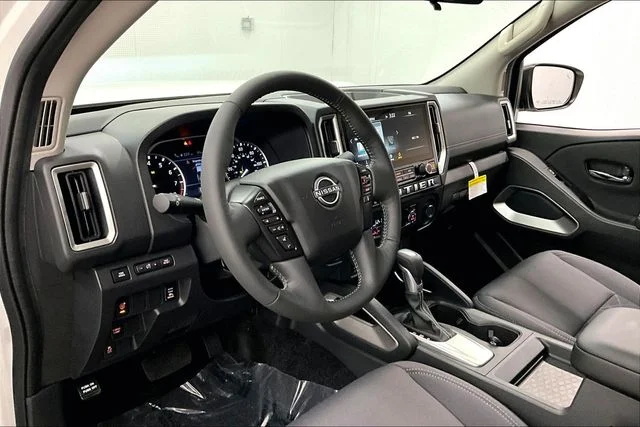 New 2026 Glacier White Nissan SV image 7