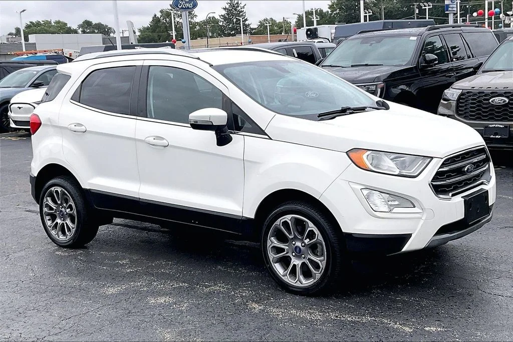Used 2018 Diamond White Ford Titanium image 34