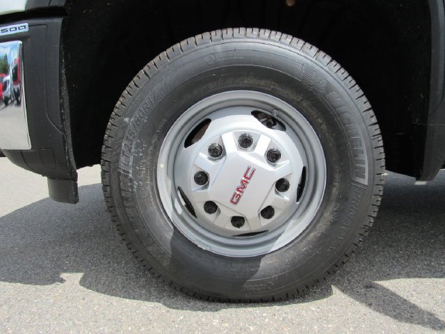 2026 GMC Sierra 3500 Chassis Cab Pro - Photo 10