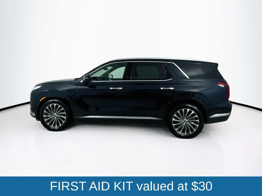 Used 2023 White Hyundai Calligraphy image 4