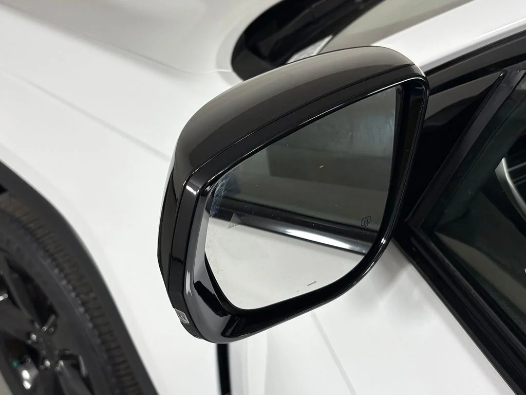 Used 2022 Bright White Clearcoat Jeep Altitude image 12