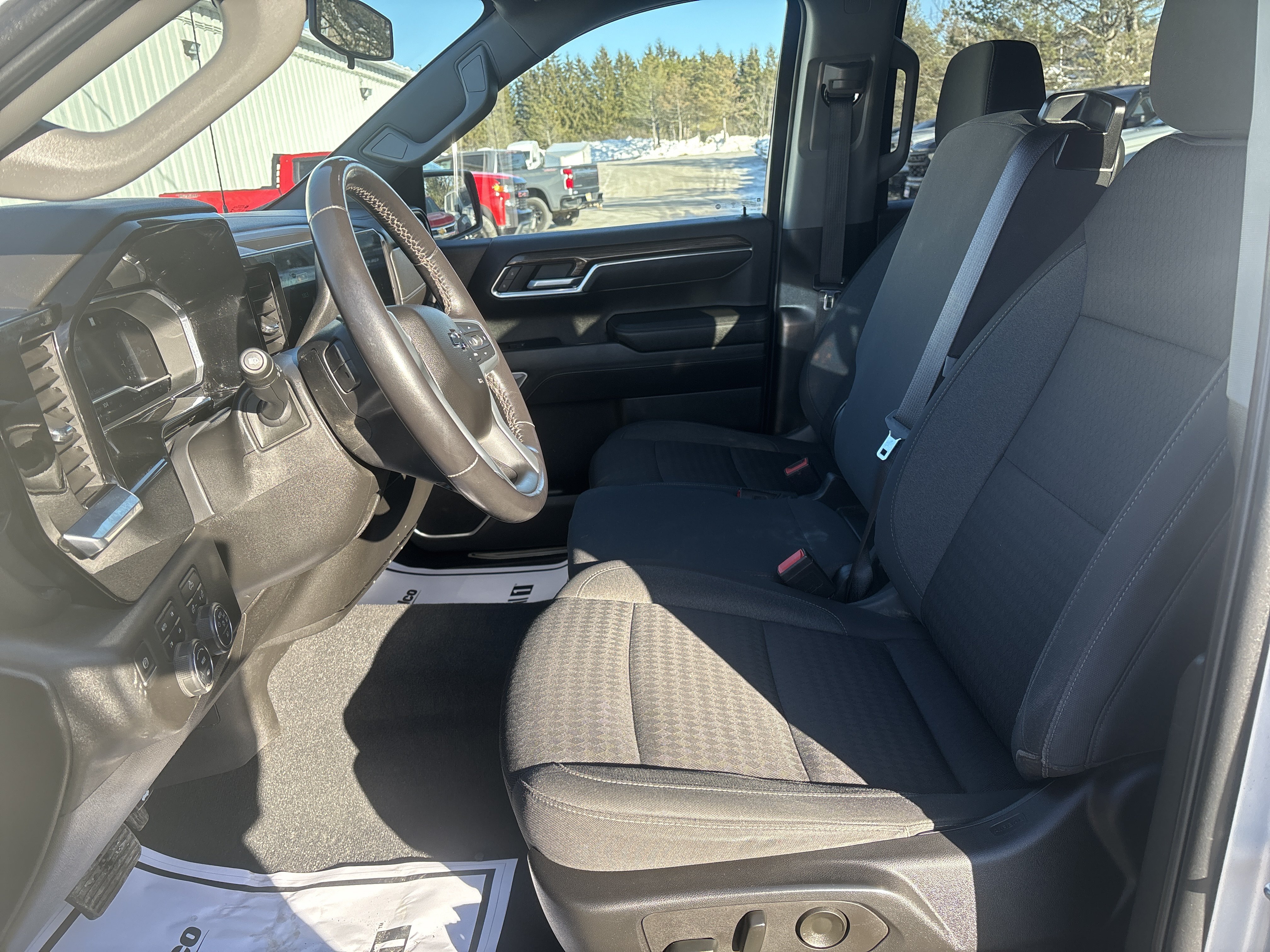 Used 2022 Silver Ice Metallic Chevrolet RST image 10