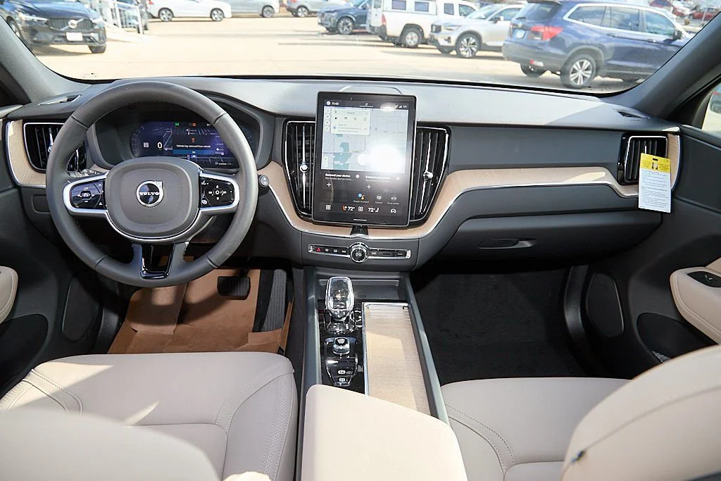 New 2026 Vapour Grey Volvo Core image 22