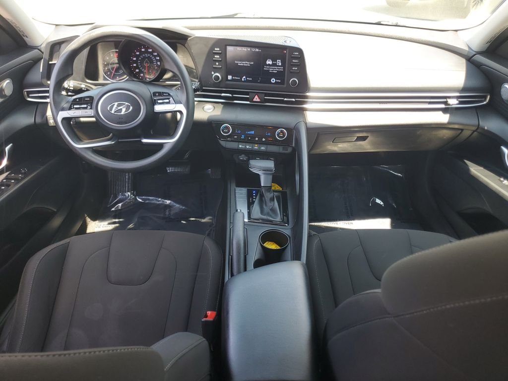 Used 2021 Fluid Metal Hyundai SEL image 9