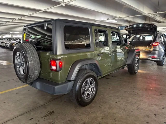 Used 2022 Green Jeep Unlimited Sport S image 3