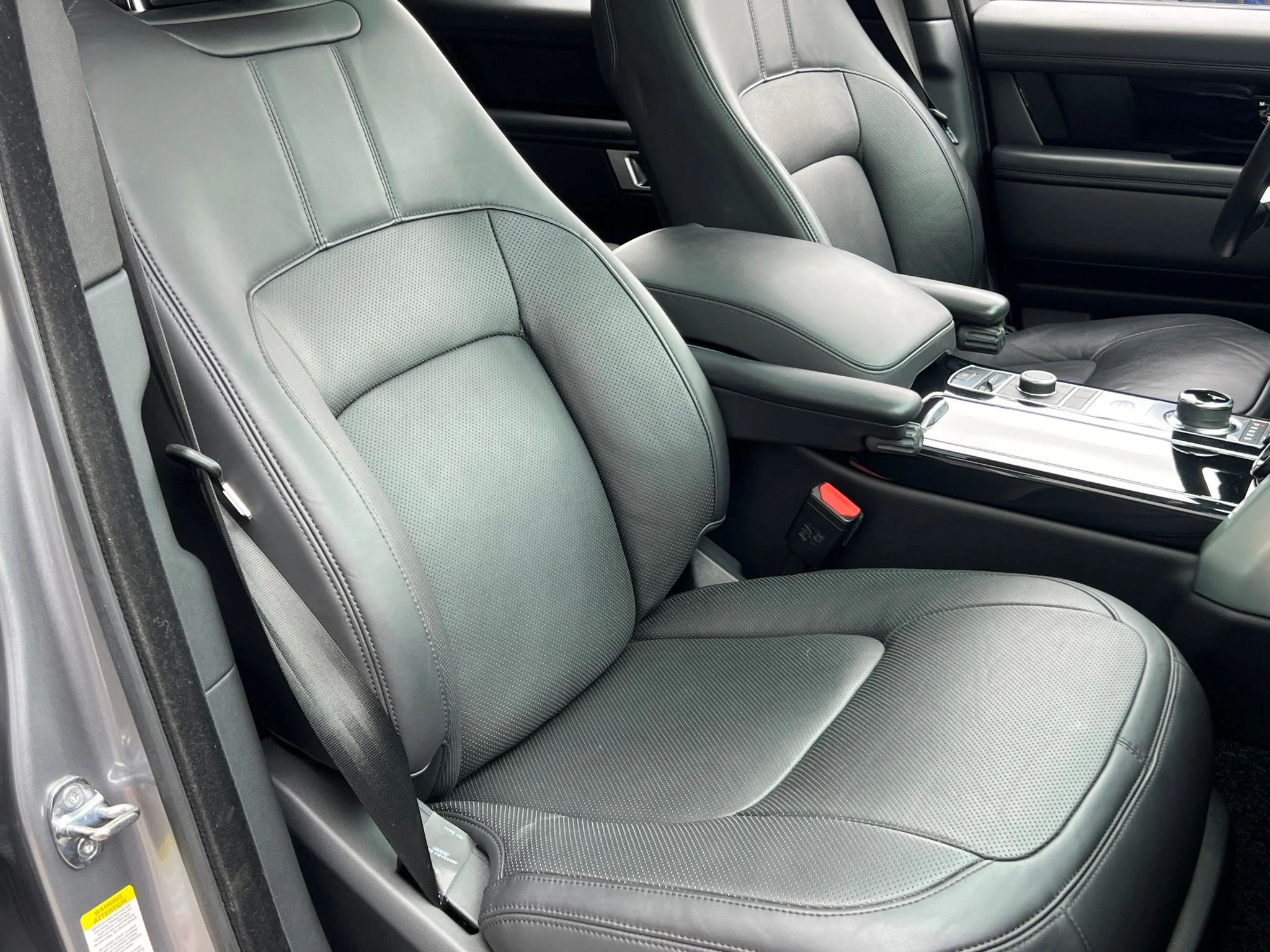 Used 2020 Gray Land Rover HSE image 36