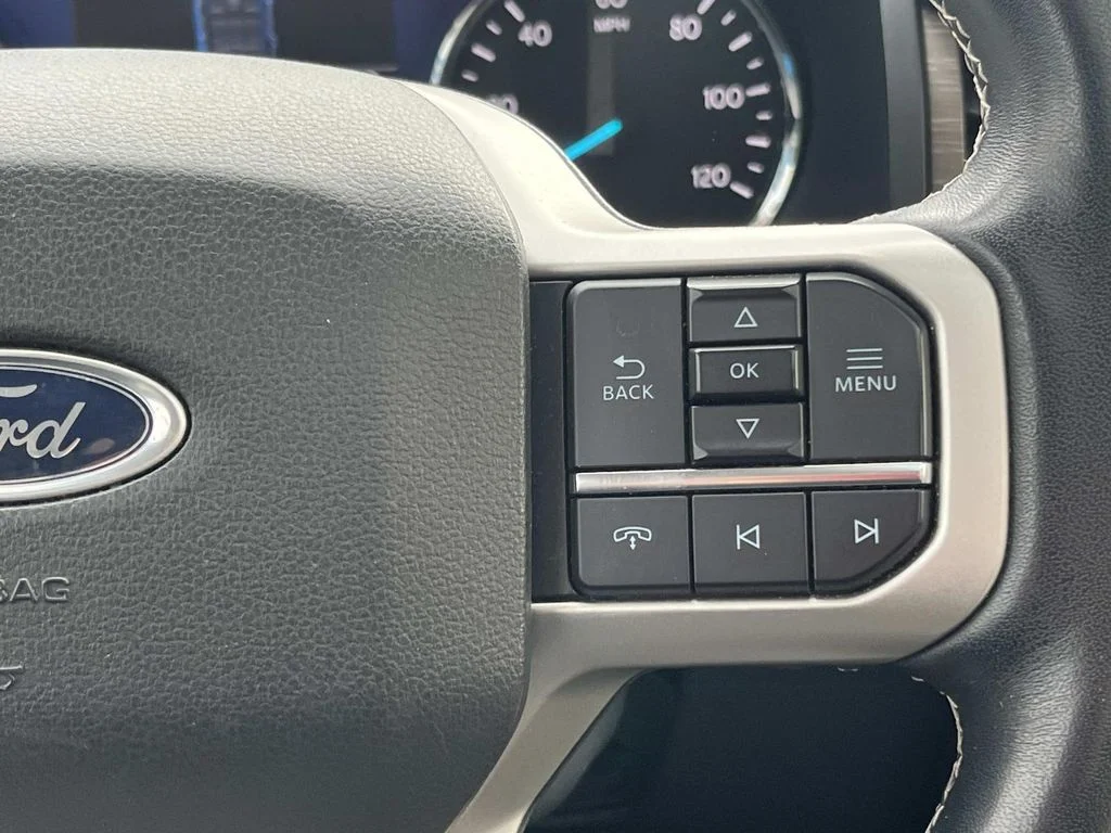 Used 2022 White Ford Limited image 19