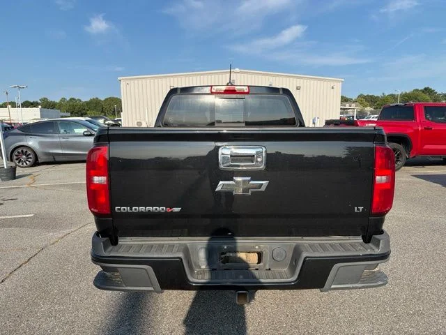 Used 2018 Black Chevrolet LT image 4