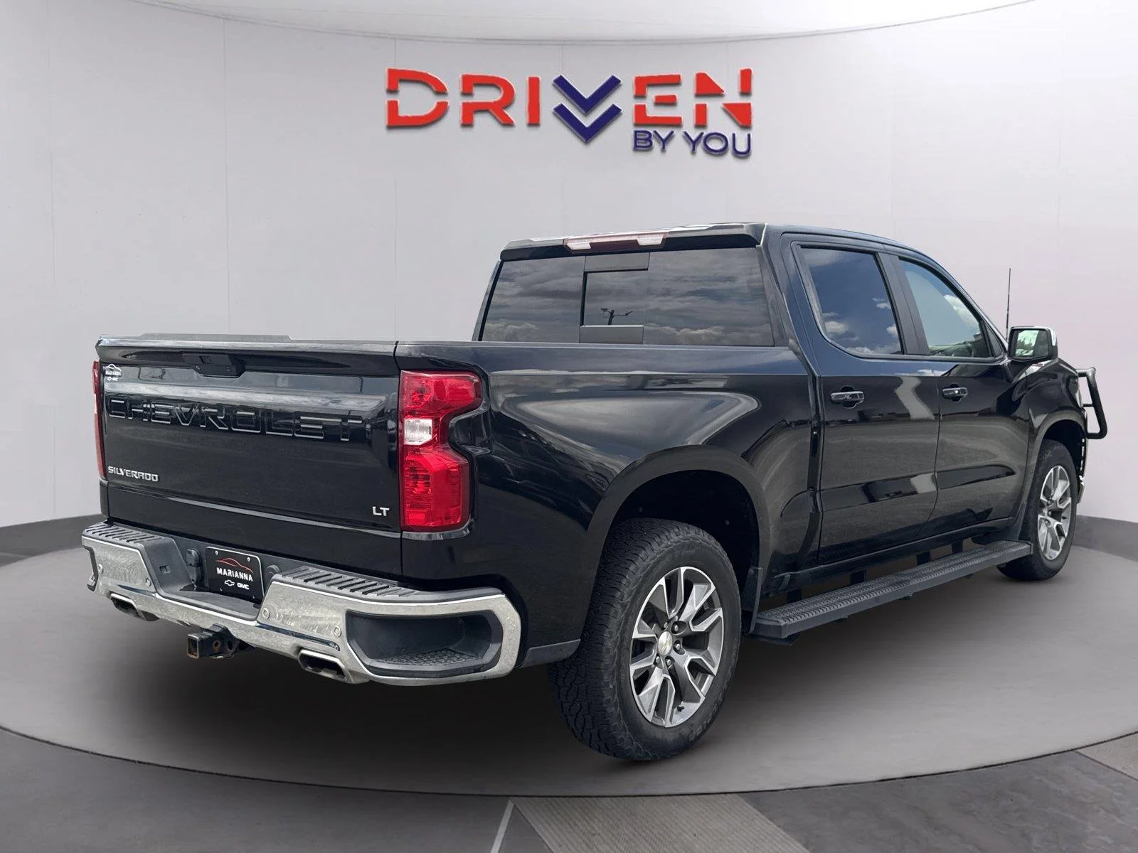 Used 2021 BLACK Chevrolet LT image 4