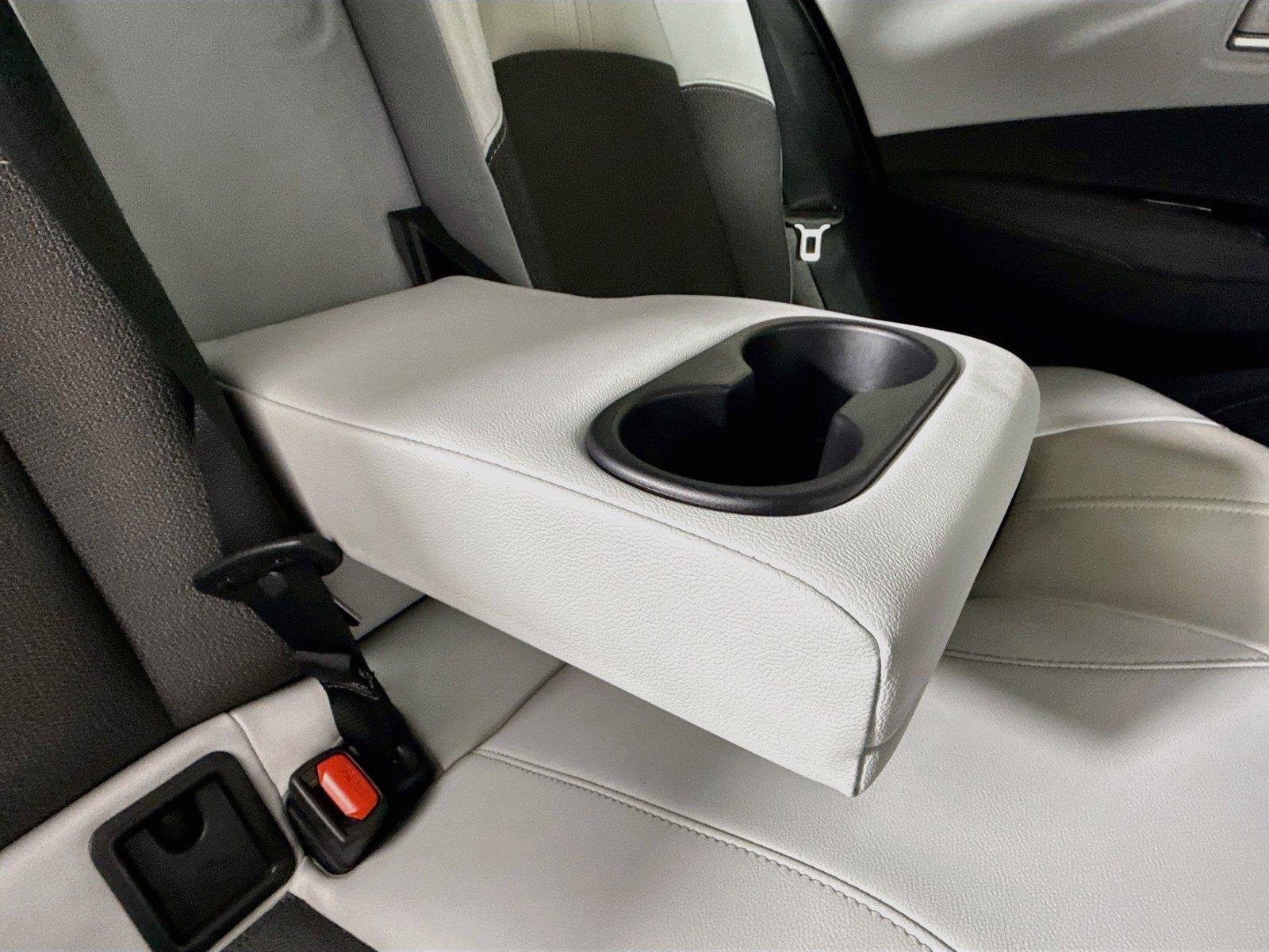 Used 2024 Wind Chill Pearl Toyota XSE image 39