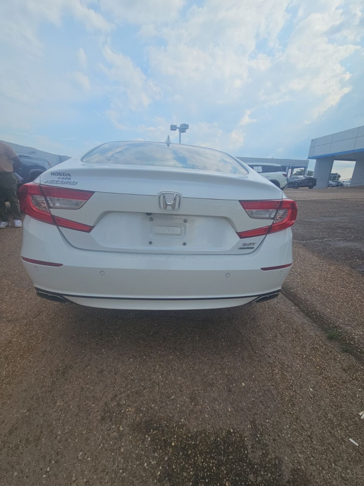 Used 2022 White Honda Touring 2.0T image 13