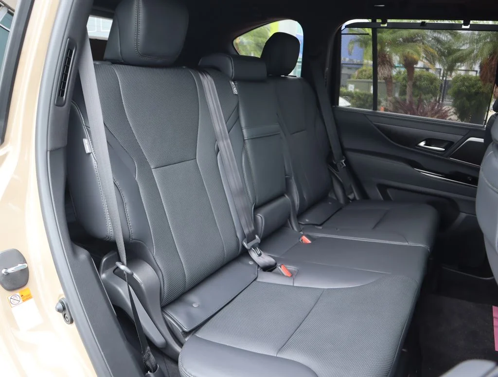 Used 2026  Lexus 700h Overtrail image 42