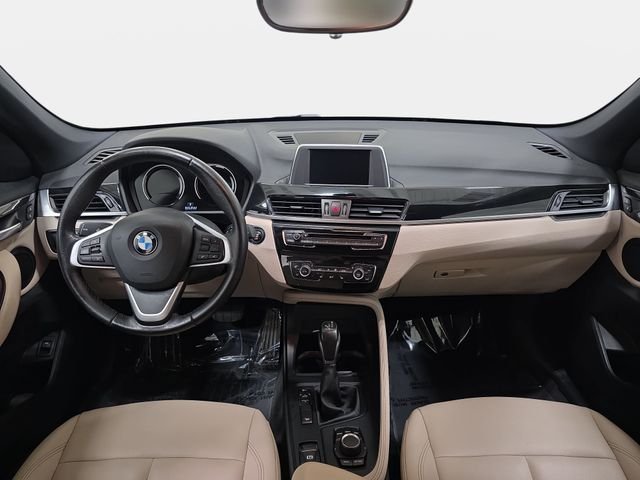 Used 2018 White BMW xDrive28i image 10