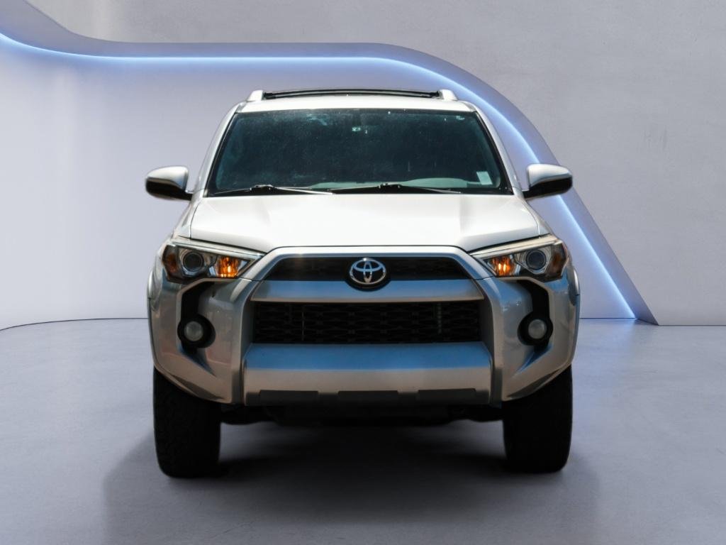 Used 2015 Classic Silver Metallic Toyota SR5 image 2