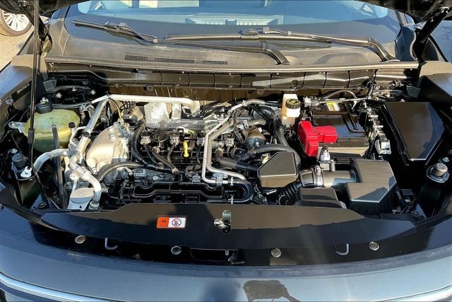 Used 2025  Mitsubishi SE image 33