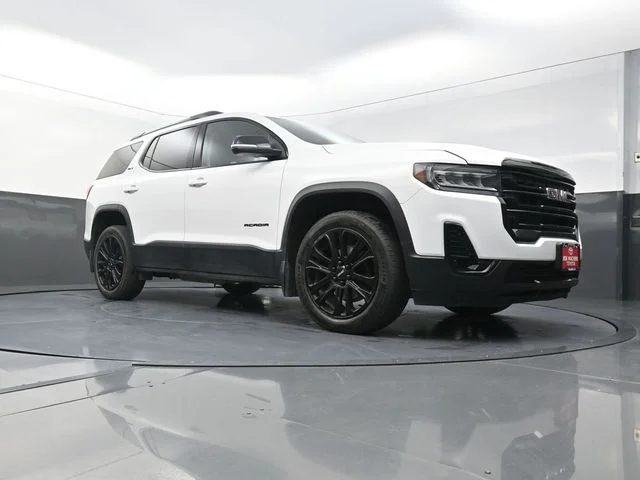 Used 2023 White GMC SLT image 30