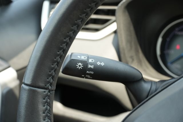 Used 2024 White Toyota XLE image 28