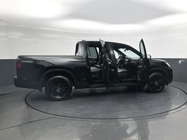 Used 2018  Honda Black Edition image 40