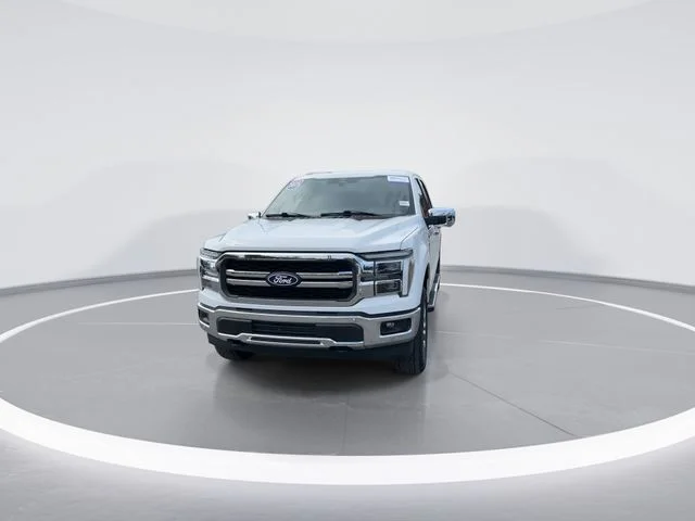 Used 2025 White Ford Lariat image 2