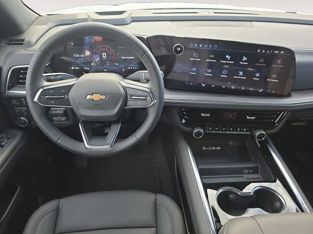 Used 2026 Summit White Chevrolet LT image 10
