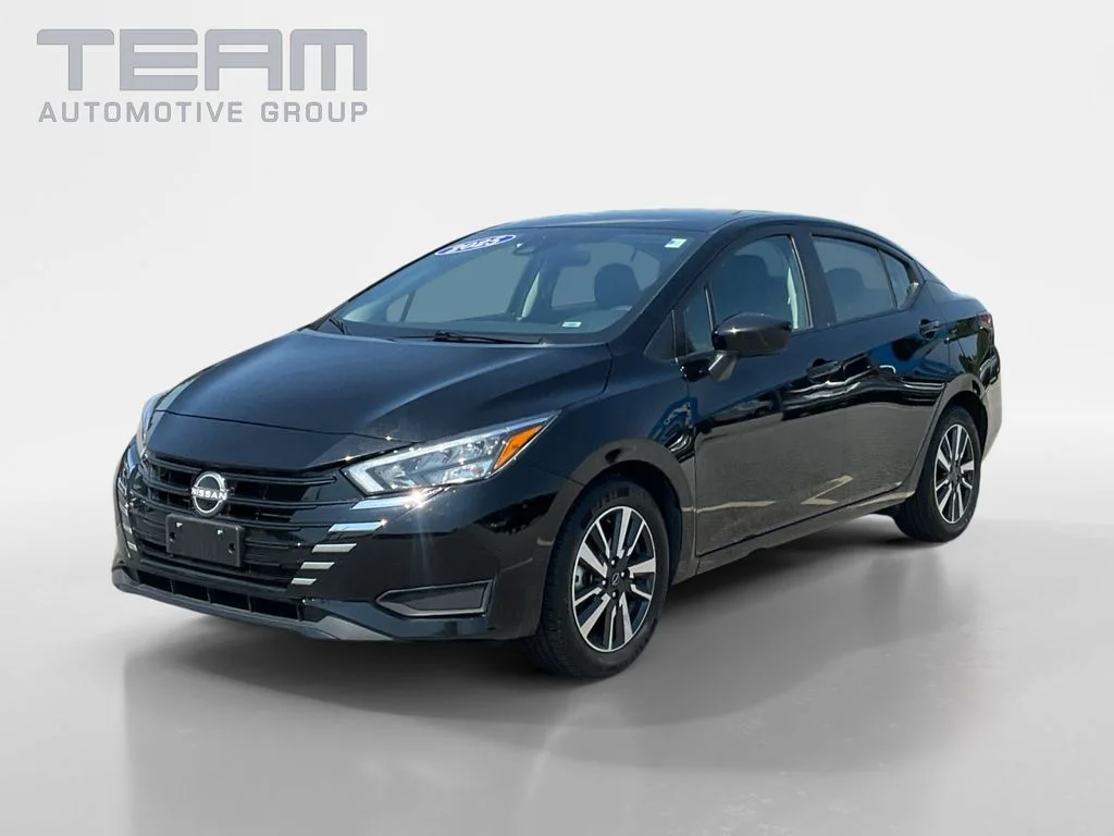 Used 2025 Black Nissan 1.6 SV image 3
