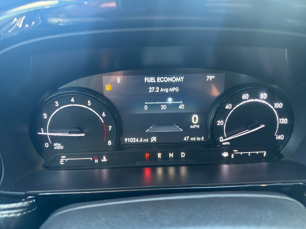Used 2020 White Lincoln Standard image 19