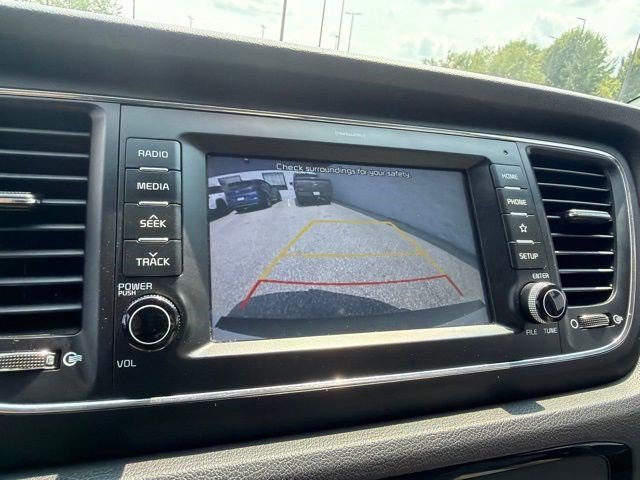 Used 2021 Snow White Pearl Kia EX image 29