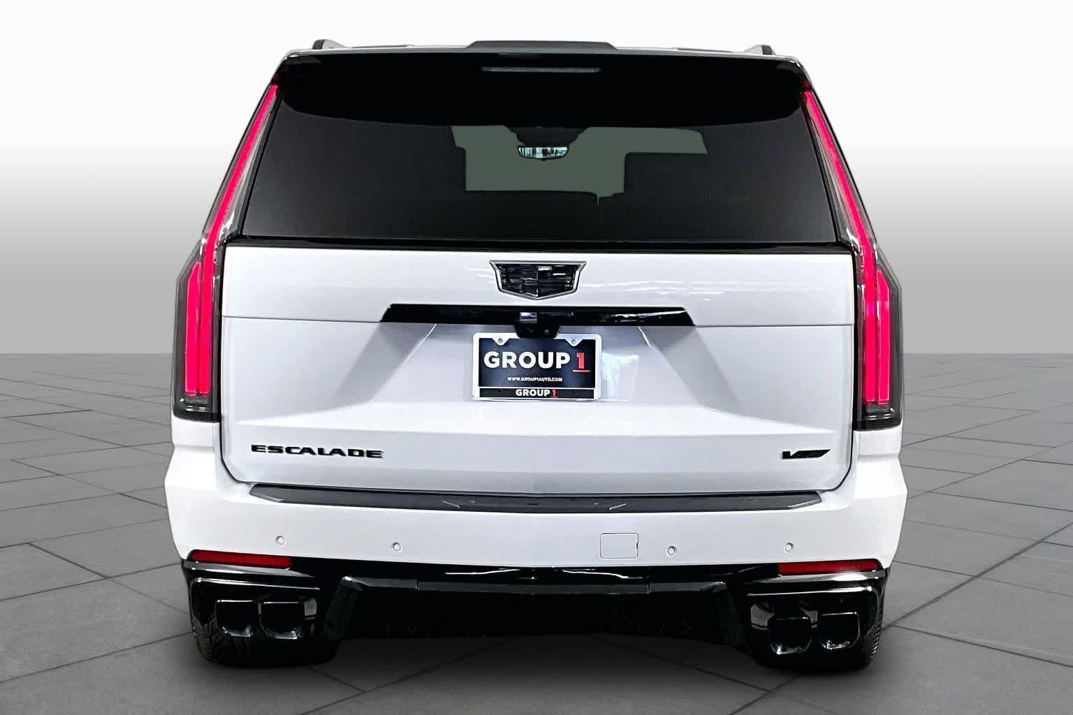 Used 2025 Crystal White Tricoat Cadillac Escalade-V image 5