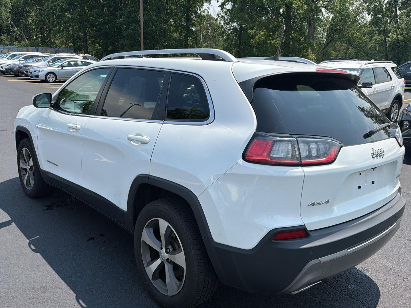 Used 2020 Bright White Clearcoat Jeep Limited image 4