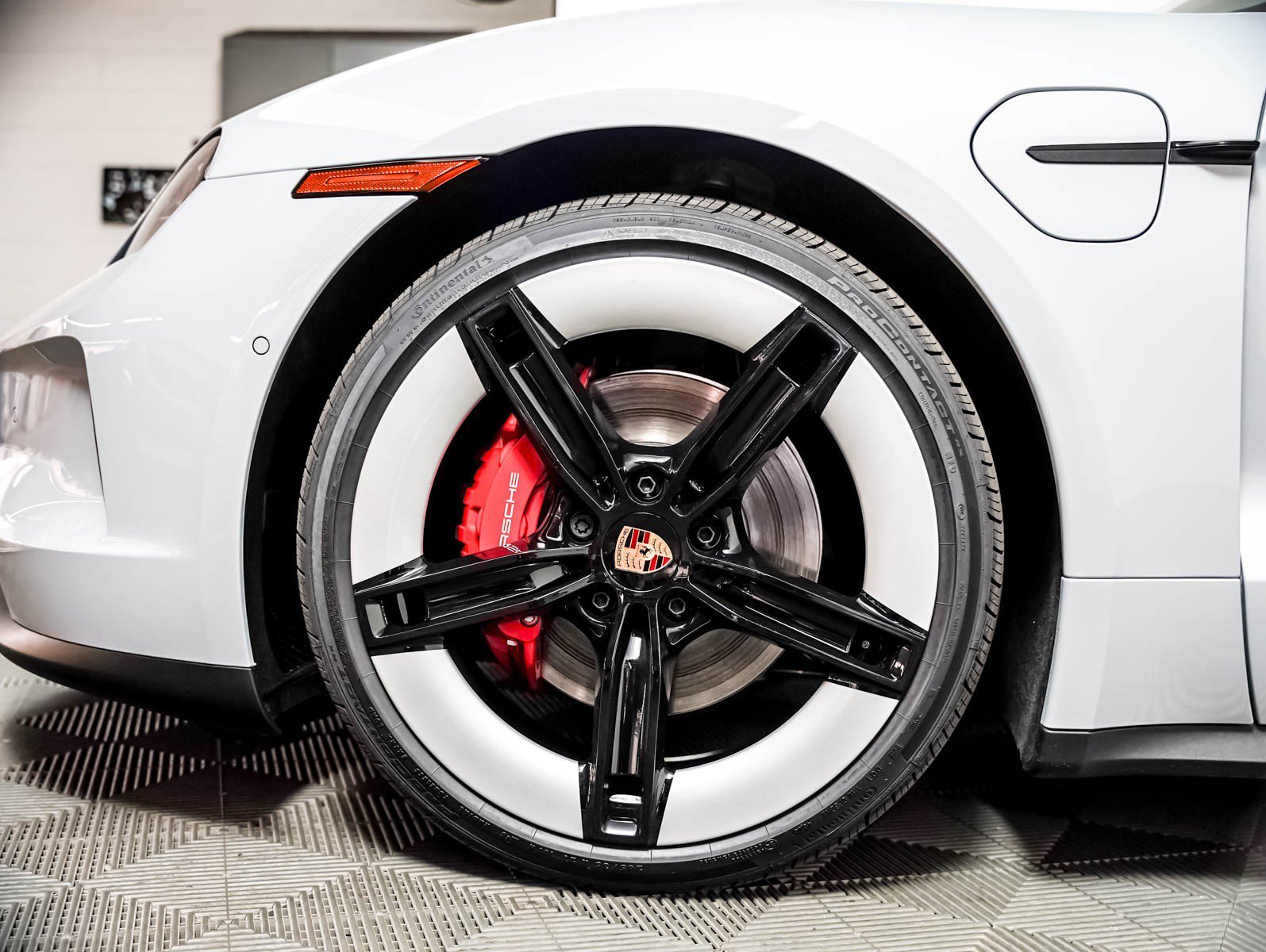 New 2026 ICE GREY Porsche 4S image 13