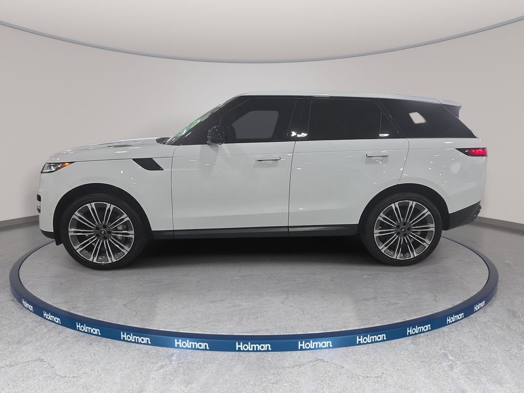 Used 2024 Fuji White Land Rover SE image 9