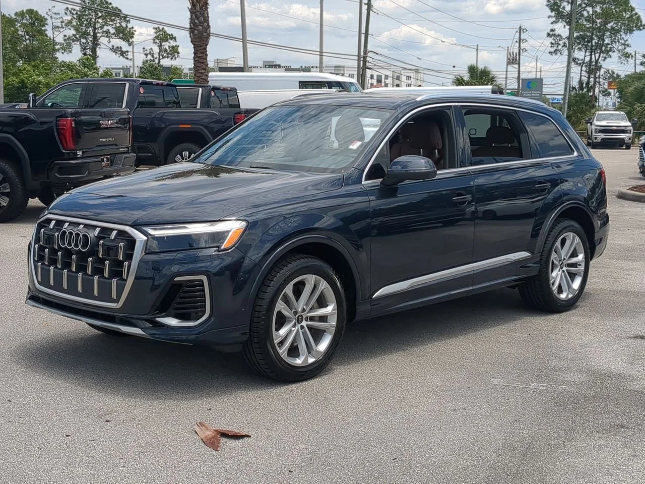 2025 Audi Q7 55 Premium Plus quattro Tiptronic's photo