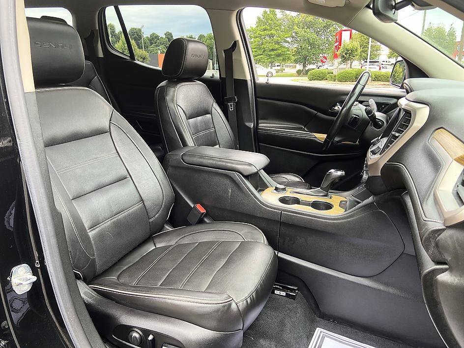 Used 2018 Ebony Twilight Metallic GMC Denali image 18