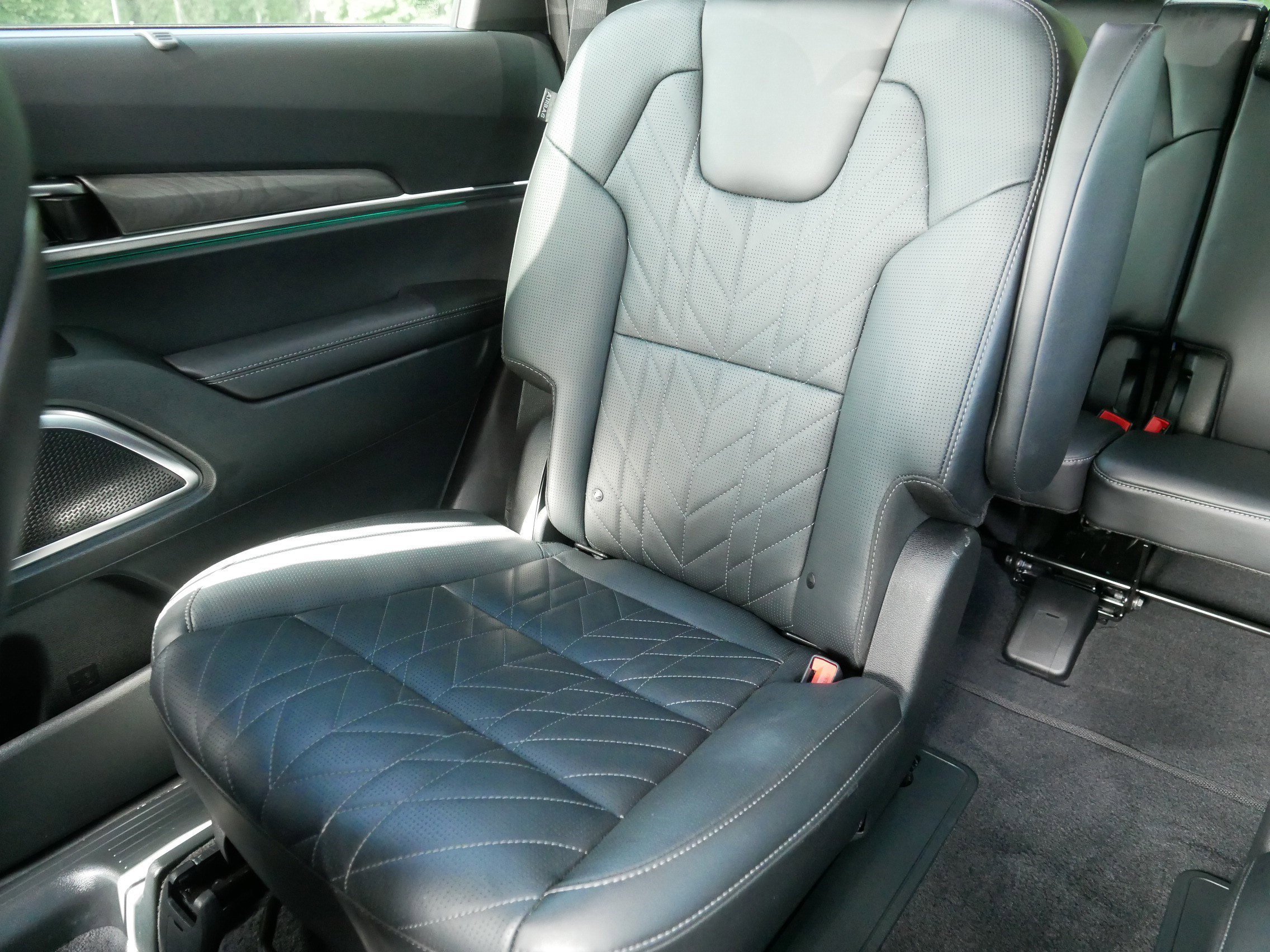 Certified Used 2025 Wolf Gray Kia SX-Prestige X-Line image 12