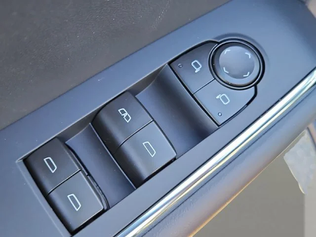 2027 GMC Acadia Elevation - Photo 19