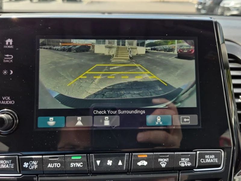 Used 2023  Honda Touring image 44