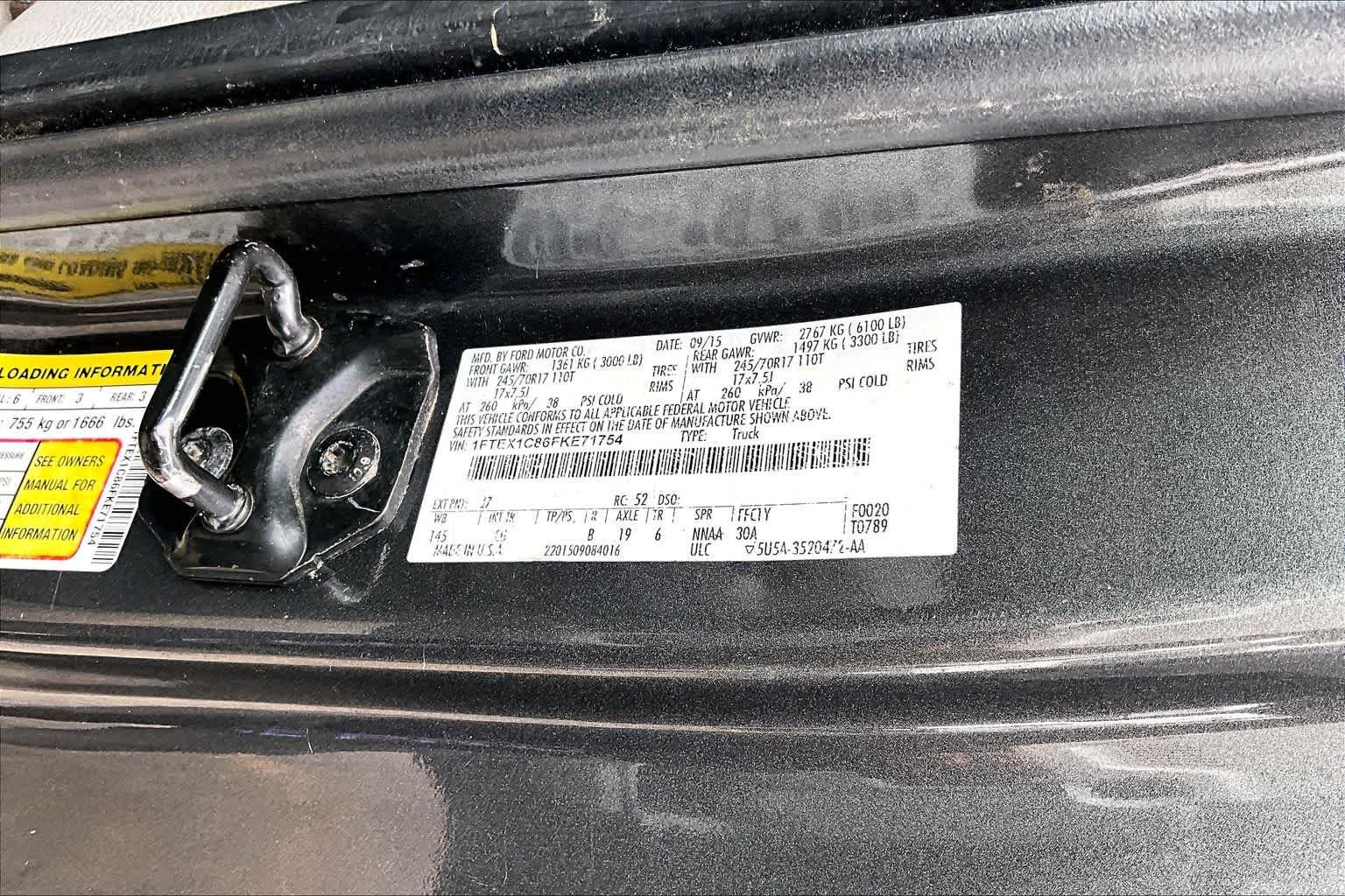 Used 2015 Magnetic Metallic Ford XL image 34