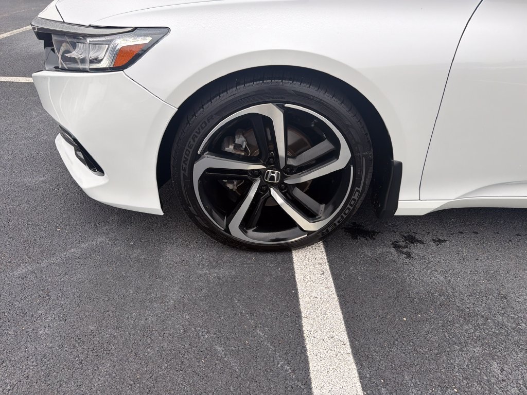 Used 2022 White Honda Sport image 9
