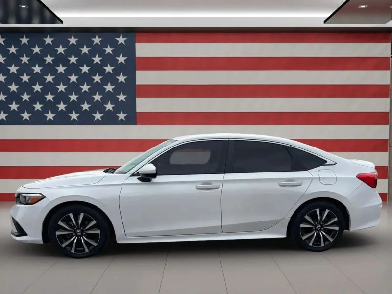 Used 2022 White Honda EX Sedan 4D image 2