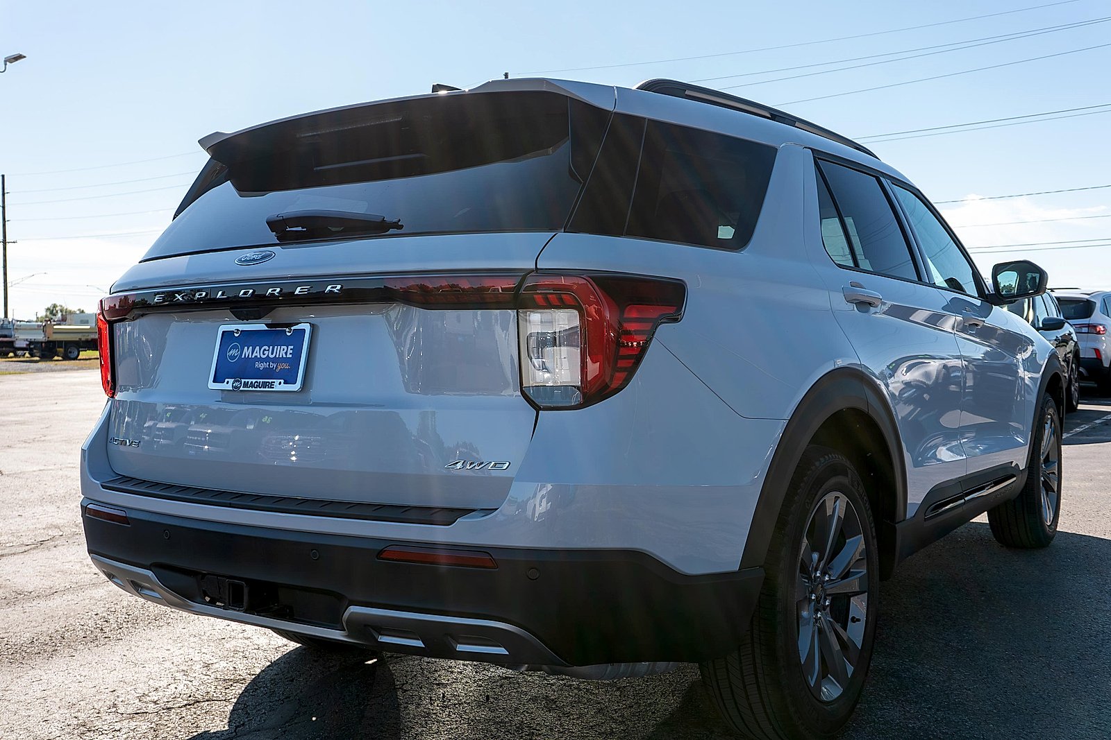 New 2026 Space White Metallic Ford Active image 5