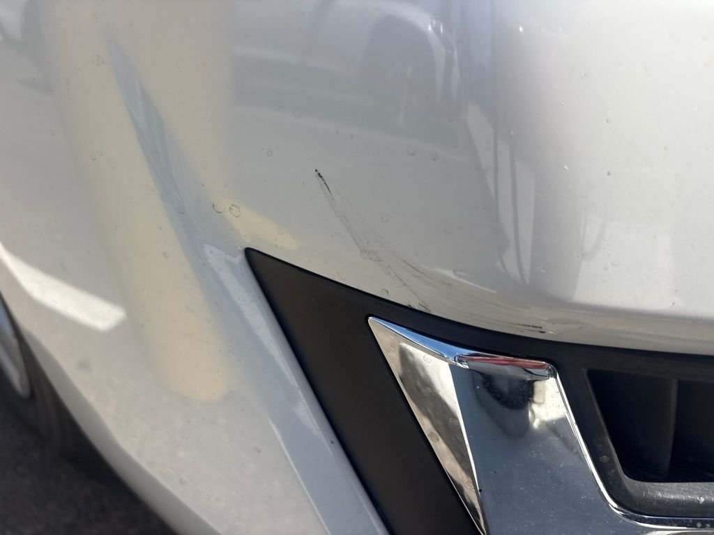 Used 2015 White Subaru 2.0i image 7