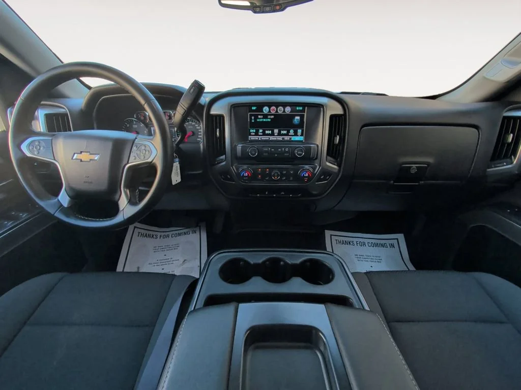 Used 2017 DEEP OCEAN BLUE METALLIC Chevrolet LT image 7