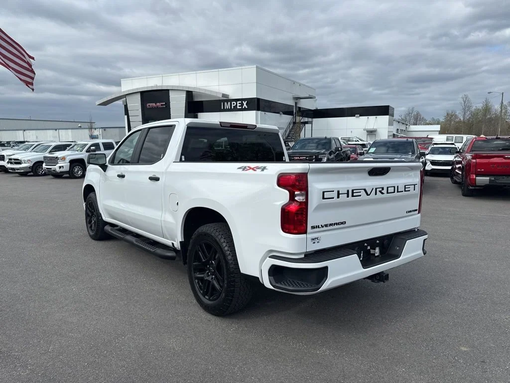 Used 2024 Summit White Chevrolet Custom image 3