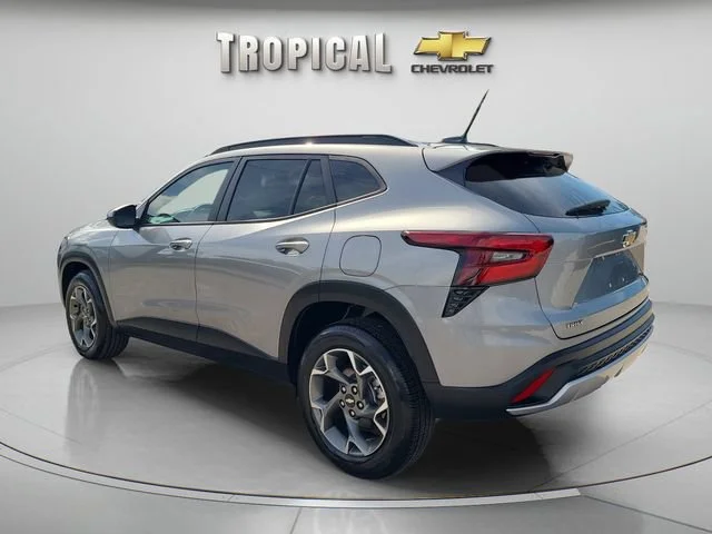 Used 2024 Sterling Gray Metallic Chevrolet LT image 3