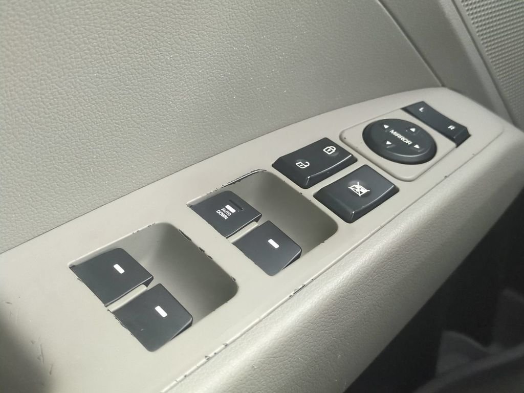 2019 Hyundai Elantra SE - Photo 27