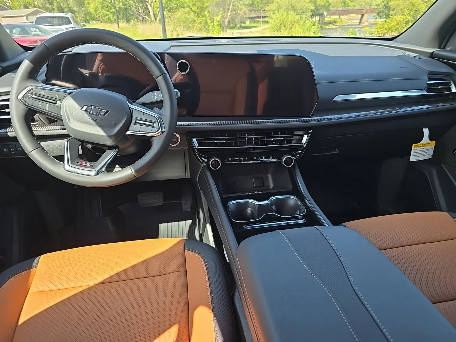 2027 Chevrolet Traverse Z71 - Photo 9