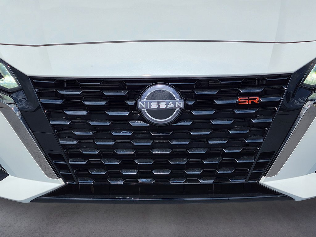New 2026 Pearl White Tricoat Nissan SR image 9