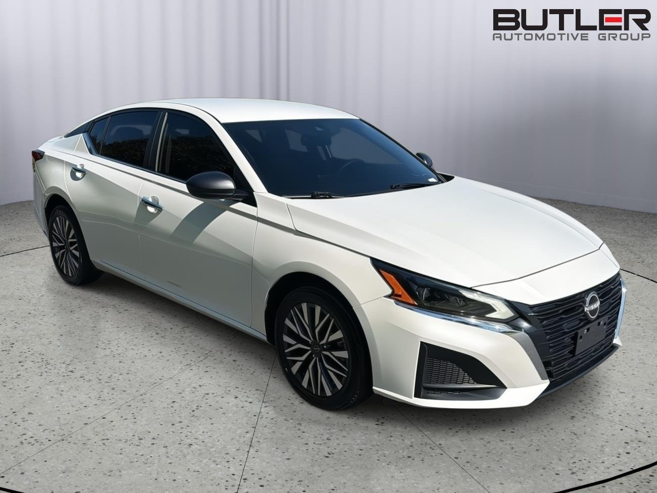 Used 2024 Pearl White Tricoat Nissan 2.5 SV image 8